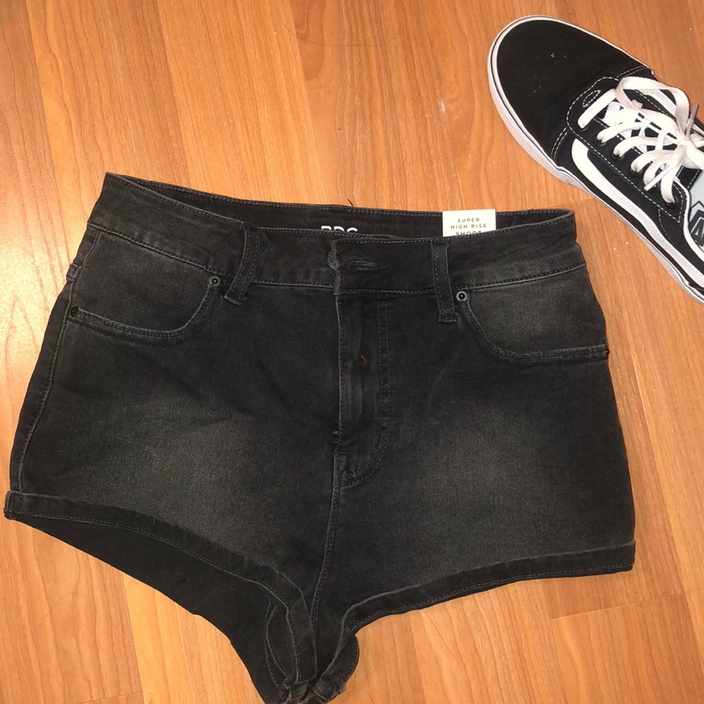 BDG Super High Rose Short Short